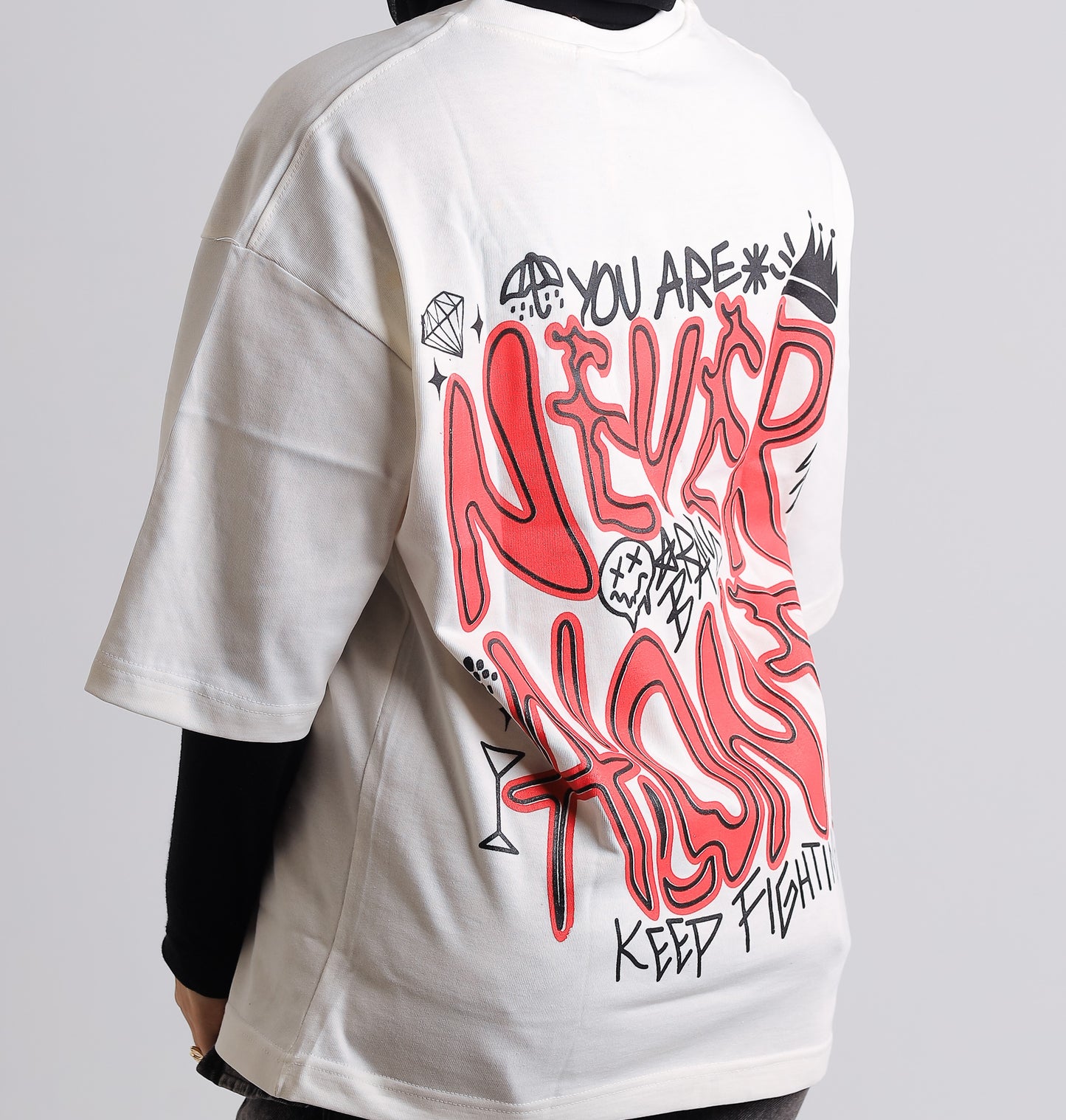 NEVER ALONE Statement Tee – Graffiti Edition