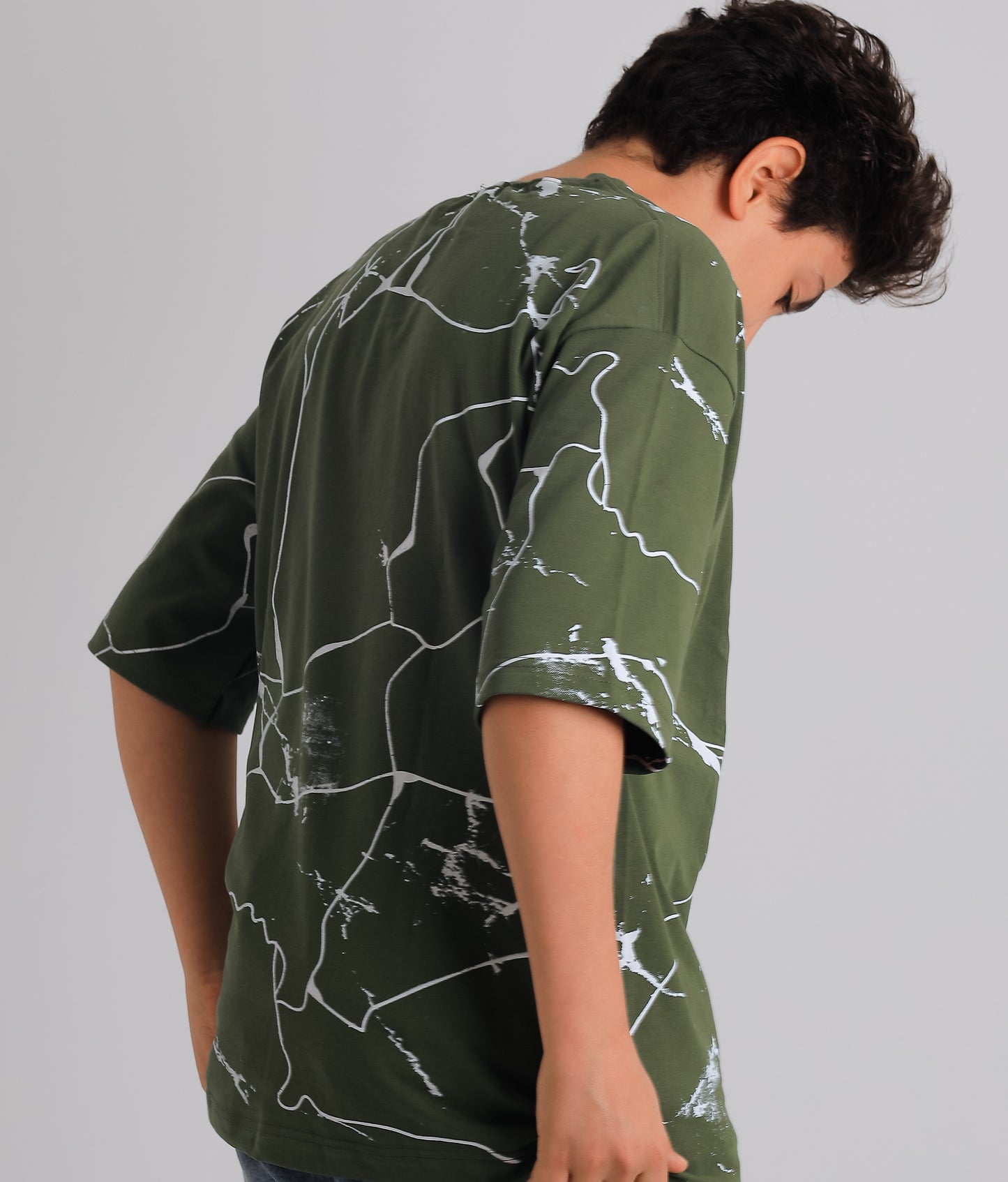 UNREAL PORTRAITS Cracked Pattern Tee – Monochrome Edition
