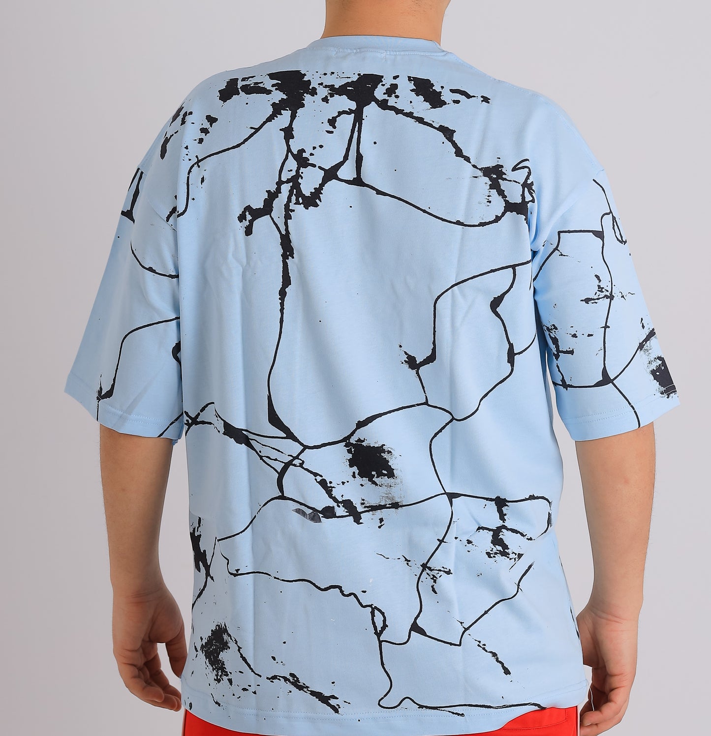 UNREAL PORTRAITS Cracked Pattern Tee – Monochrome Edition